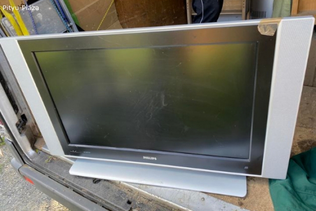 nagyméretű LCD TV